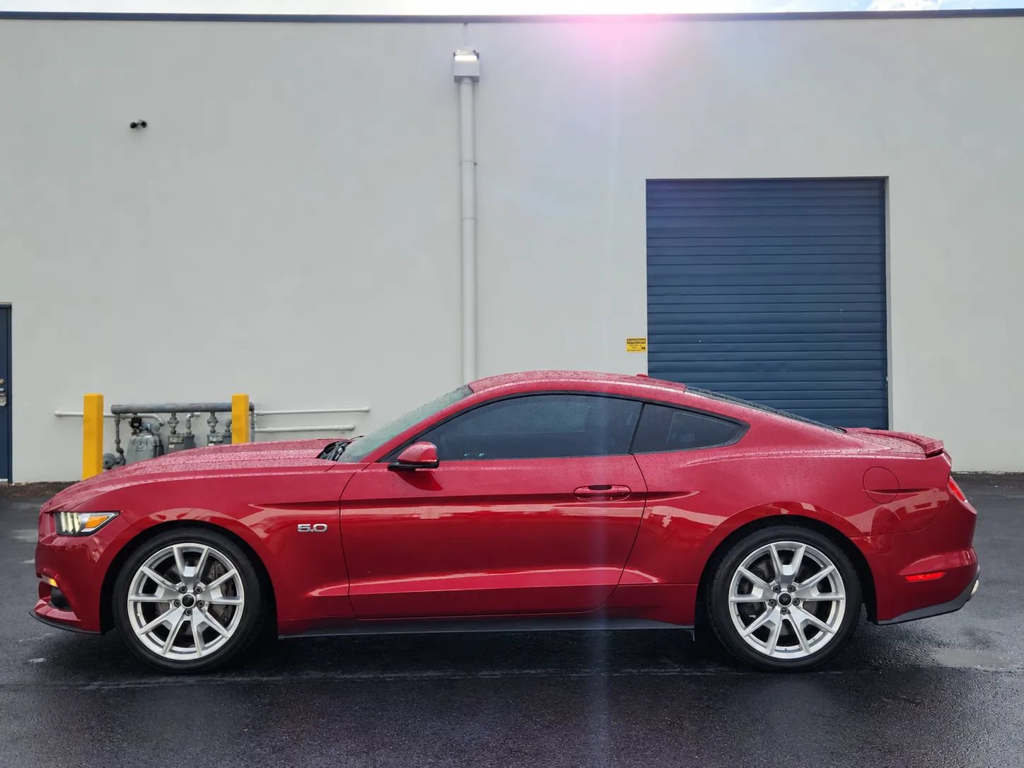 Used 2015 Ford Mustang GT Premium w/ Equipment Group 401A RWD image 2