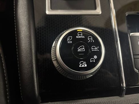 Used 2022 Mitsubishi Outlander SE AWD/4WD image 18