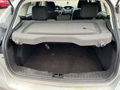 Used 2015 Ford Focus SE image 11