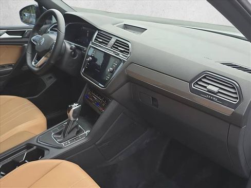 Used 2024 Volkswagen Tiguan SE R-Line FWD image 25