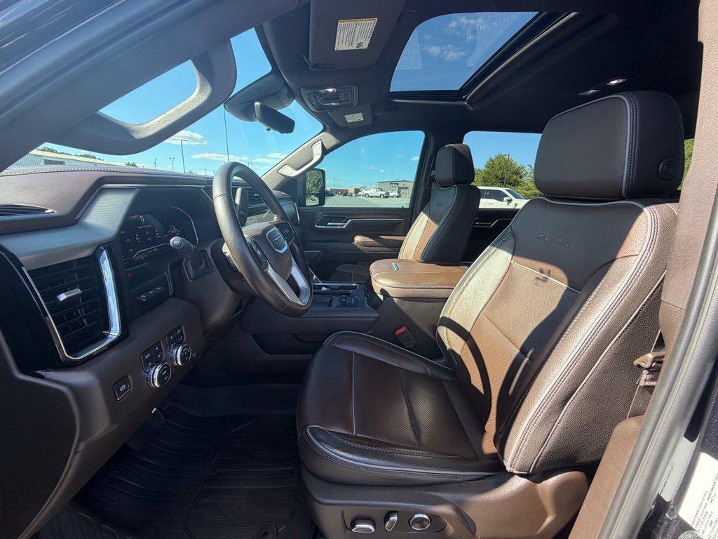 Used 2024 GMC Sierra 2500 Denali w/ Denali Reserve Package AWD/4WD image 2