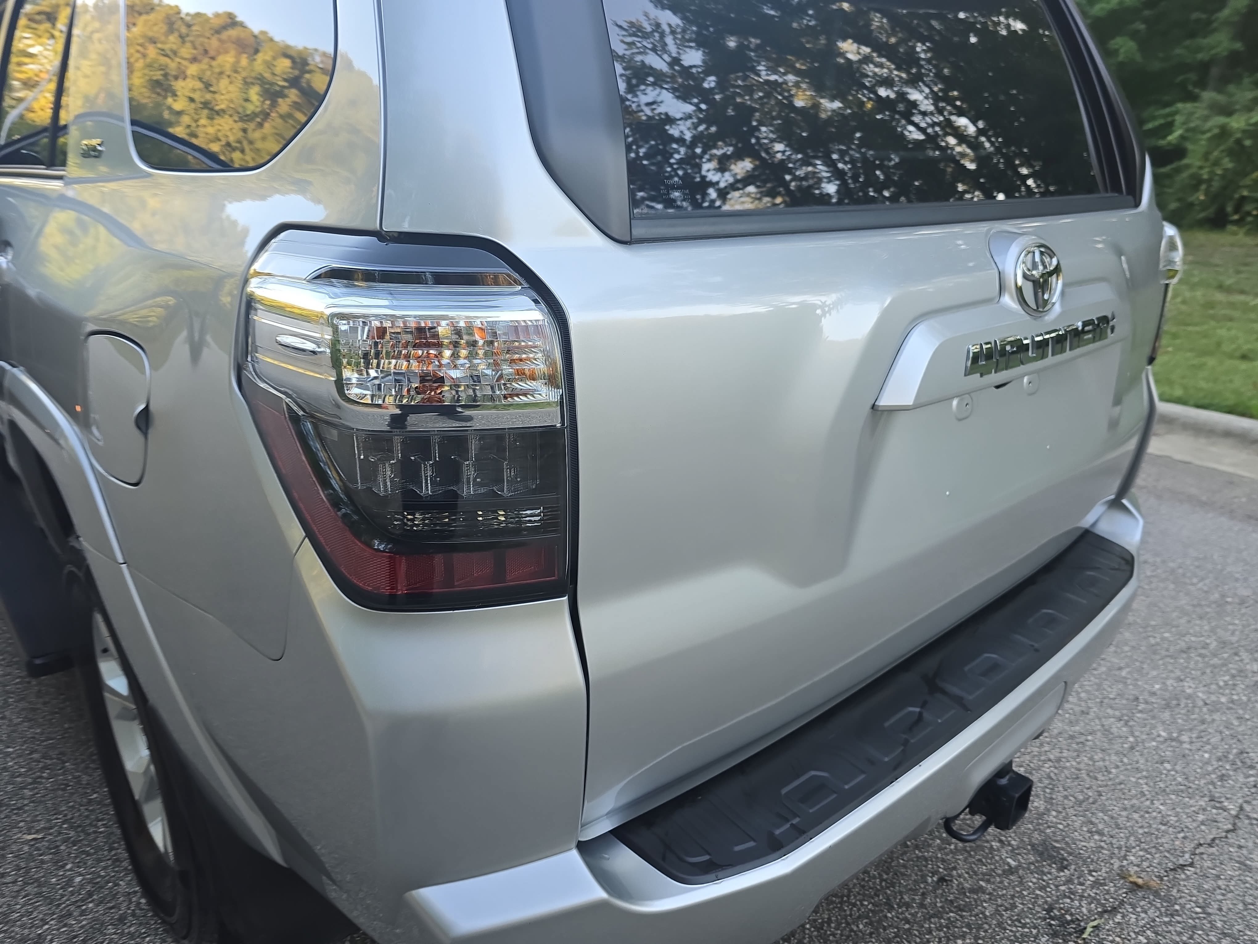 Used 2021 Toyota 4Runner SR5 AWD/4WD image 33