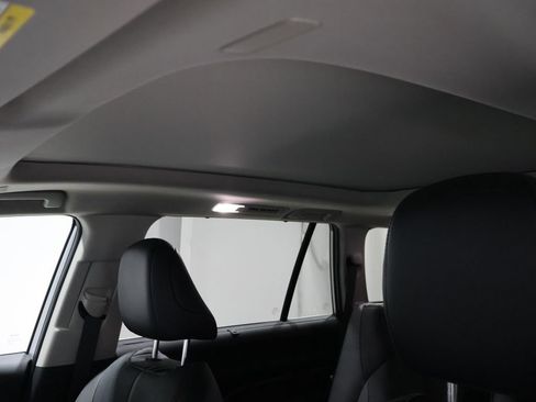 Used 2024 Toyota Grand Highlander Platinum image 9