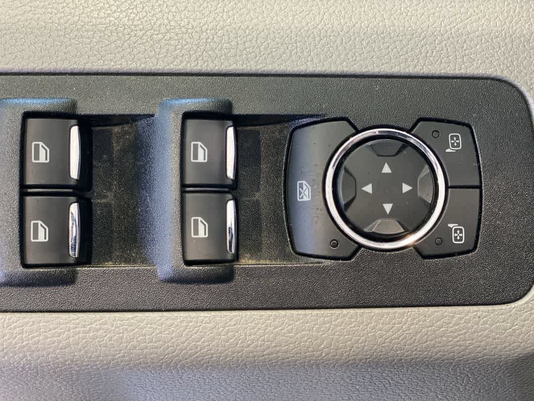Used 2019 Ford F150 XLT w/ Heavy-Duty Payload Package AWD/4WD image 15