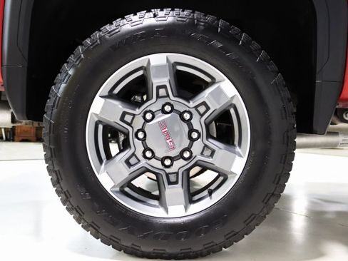 Used 2025 GMC Sierra 3500 SLT w/ SLT Premium Package image 92