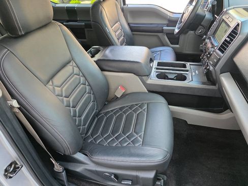 Used 2016 Ford F150 XLT w/ Equipment Group 302A Luxury image 26