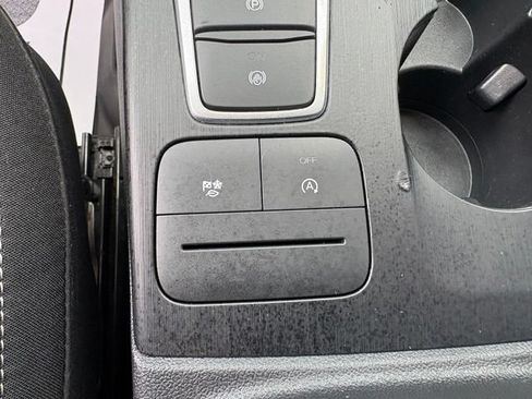 Used 2025 Ford Escape Active w/ Cold Weather Package AWD/4WD image 22
