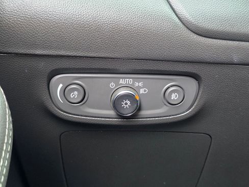 Used 2023 Buick Encore GX Preferred w/ Cold Weather Comfort Package image 38