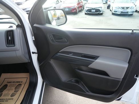 Used 2016 GMC Canyon W/T image 28