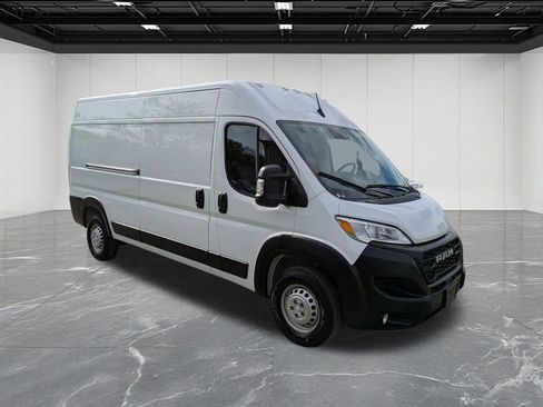 Used 2026 RAM ProMaster 2500 w/ Convenience Group FWD image 7
