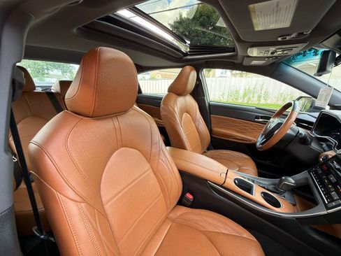Used 2019 Toyota Avalon Limited w/ All Weather Liner Package FWD image 24