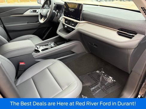 New 2026 Ford Explorer Active w/ Active Comfort Package RWD image 15