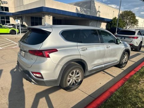 Used 2019 Hyundai Santa Fe SEL AWD/4WD image 4