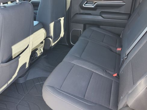 Used 2022 Chevrolet Silverado 1500 LT image 24