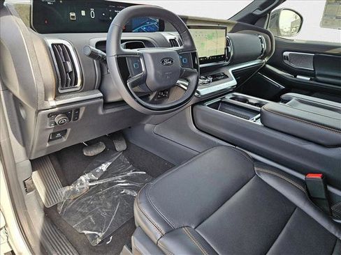 New 2025 Ford Expedition Tremor image 3