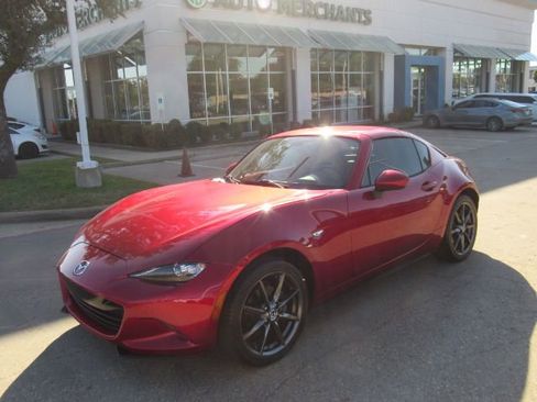 Used 2019 MAZDA MX-5 Miata RF Grand Touring image 1