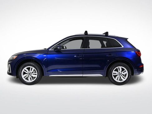 Certified 2022 Audi Q5 2.0T Premium w/ Convenience Package image 2