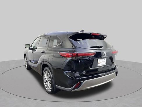 Used 2023 Toyota Highlander Platinum AWD/4WD image 33