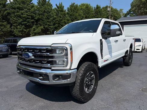 Used 2023 Ford F350 Lariat w/ Lariat Ultimate Package AWD/4WD image 2