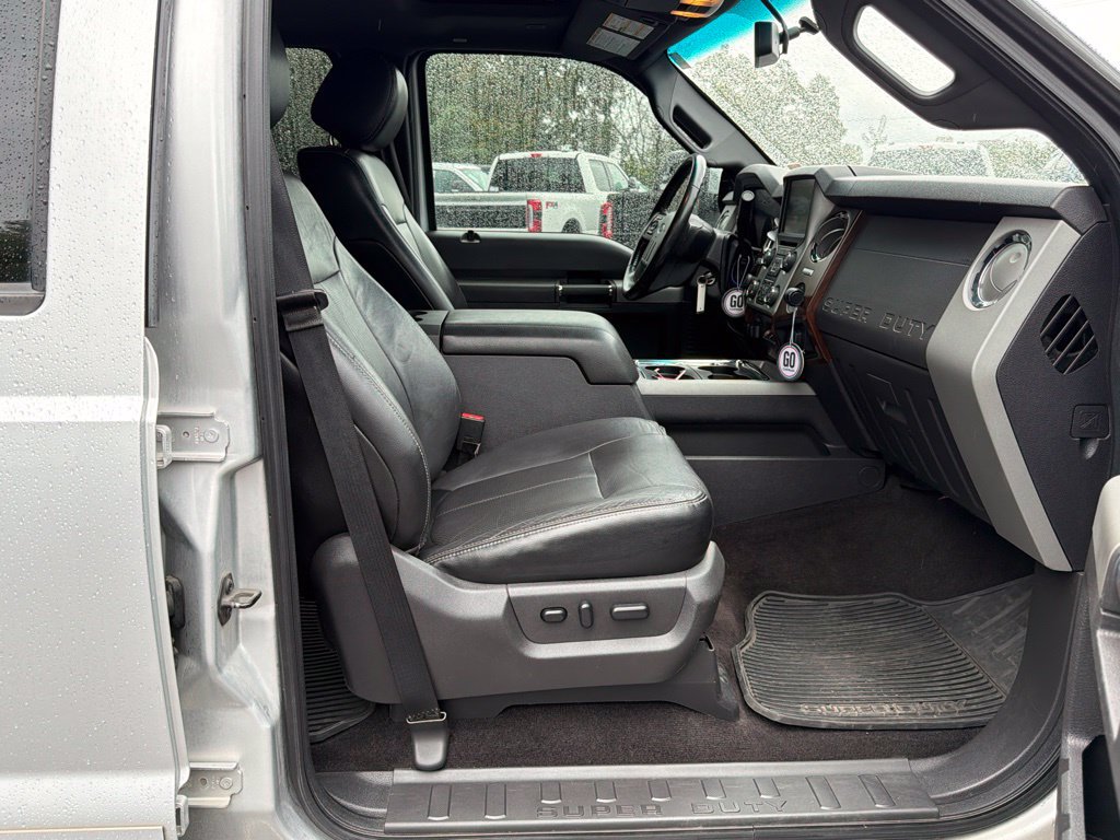 Used 2015 Ford F250 Lariat w/ Lariat Ultimate Package AWD/4WD image 14