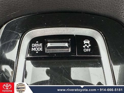 Used 2026 Toyota Corolla XSE FWD image 27