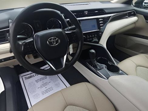 Used 2019 Toyota Camry LE w/ Carpet Mat Package FWD image 10