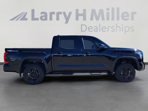 Used 2025 Toyota Tundra Limited w/ TRD Off-Road Package image 6