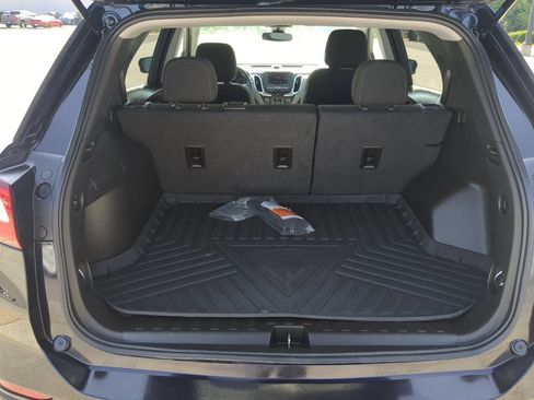 Certified 2021 Chevrolet Equinox LS w/ LPO, Cargo Package FWD image 24