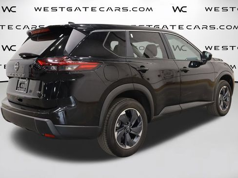 Used 2024 Nissan Rogue SV FWD image 46