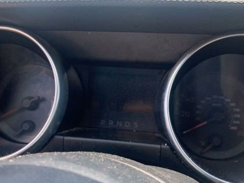 Used 2023 Ford Mustang Convertible RWD image 8
