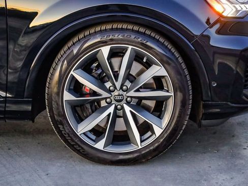 Used 2023 Audi SQ7 Prestige w/ Prestige Package image 11