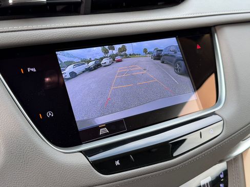Used 2022 Cadillac XT5 Premium Luxury FWD image 30