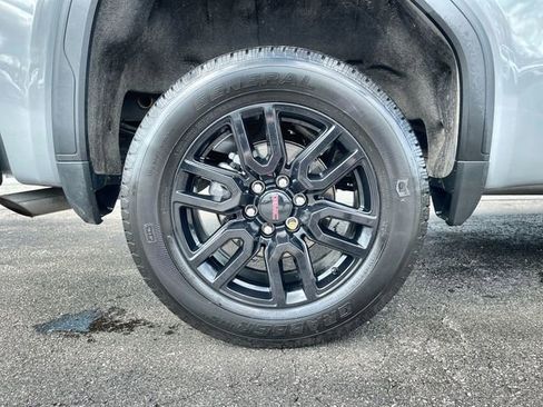 Used 2024 GMC Sierra 1500 Elevation image 33
