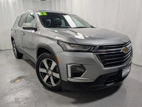 Certified 2023 Chevrolet Traverse LT w/ LT Premium Package AWD/4WD image 2