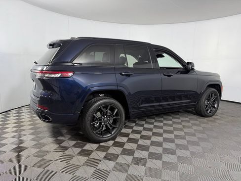 Used 2023 Jeep Grand Cherokee 30th Anniversary AWD/4WD image 9