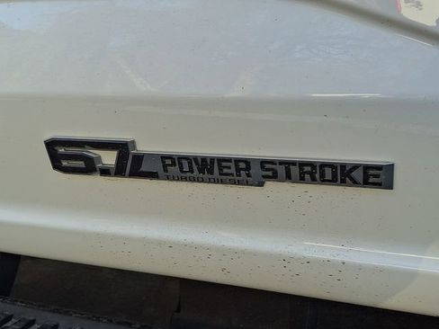 Used 2025 Ford F250 XLT image 6