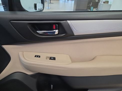 Used 2018 Subaru Outback 2.5i Premium image 20