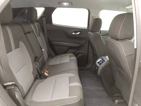 Used 2024 Chevrolet Blazer LT w/ Convenience Package FWD image 19