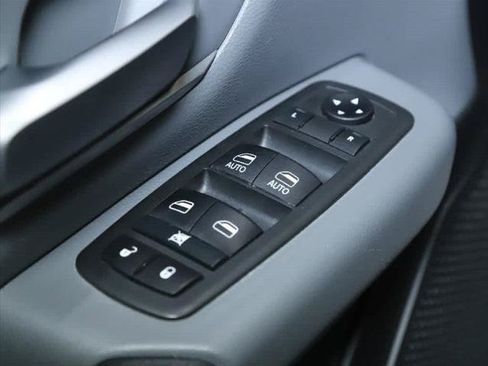 Certified 2020 RAM 1500 Big Horn AWD/4WD image 16