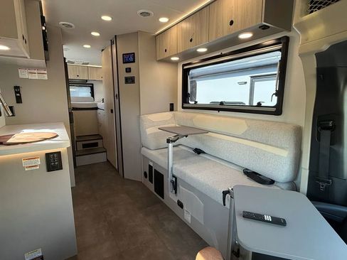 Used 2025 Mercedes-Benz Sprinter 3500 image 17