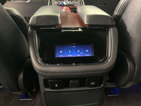 Used 2024 Lincoln Navigator Premiere AWD/4WD image 39