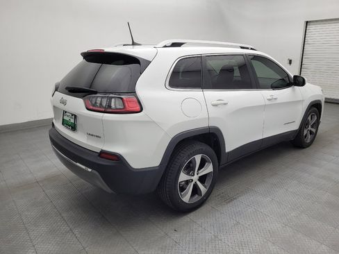 Used 2019 Jeep Cherokee Limited FWD image 9