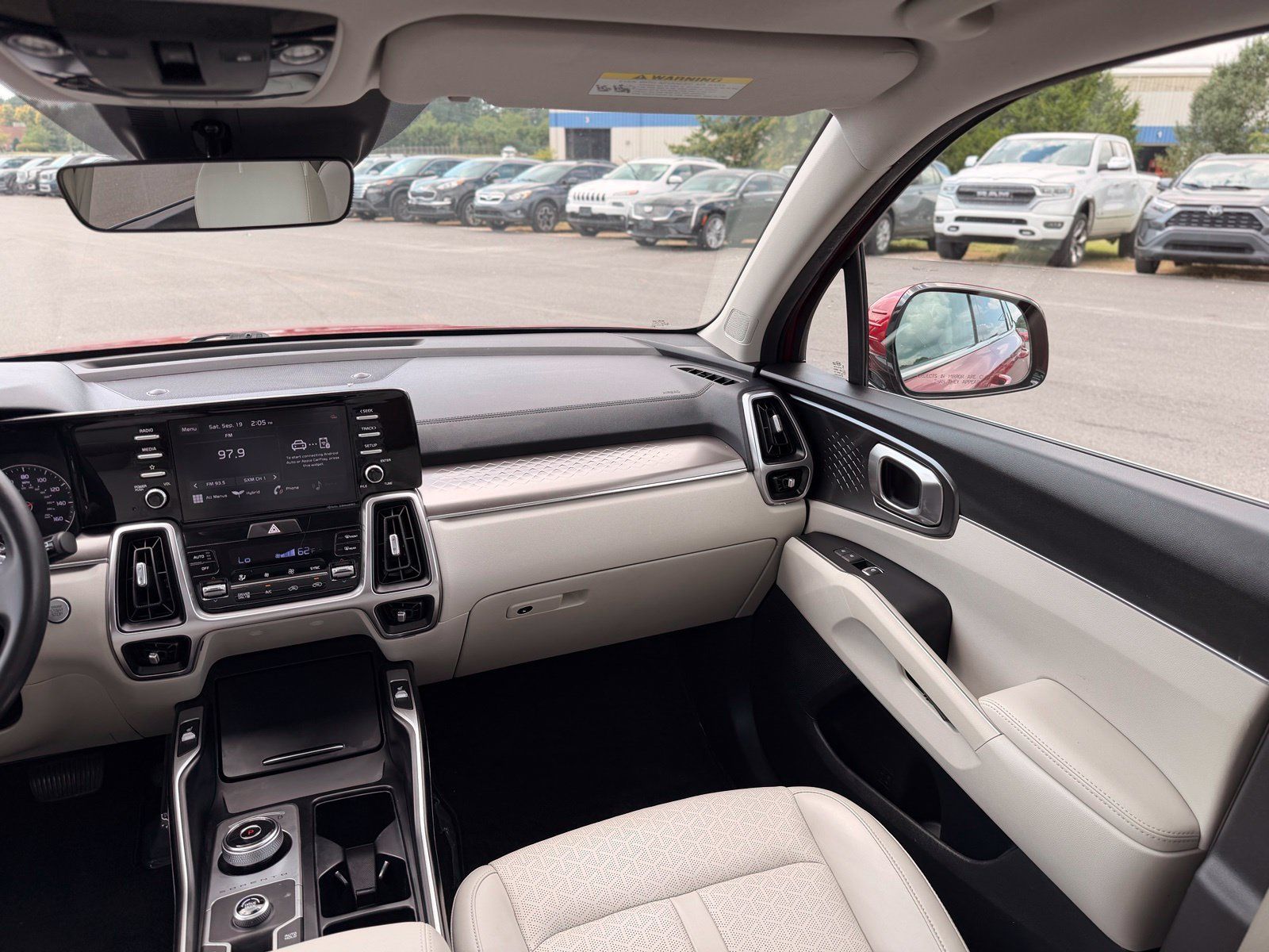 Used 2021 Kia Sorento EX FWD image 33