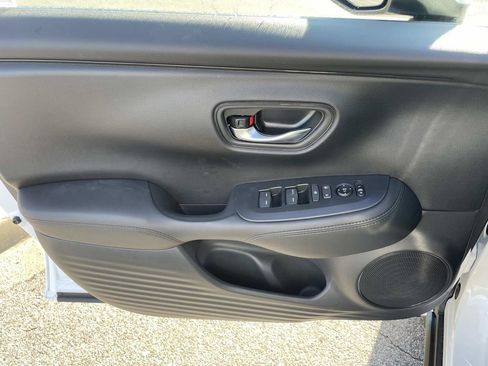 New 2026 Honda HR-V LX image 12