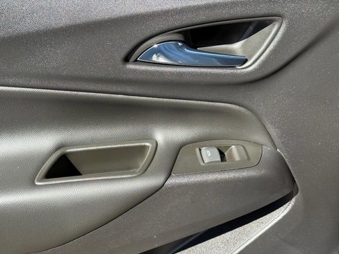 Used 2023 Chevrolet Equinox LT image 15