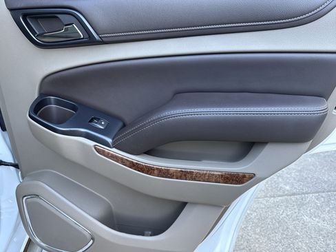 Used 2015 Chevrolet Tahoe LTZ image 17