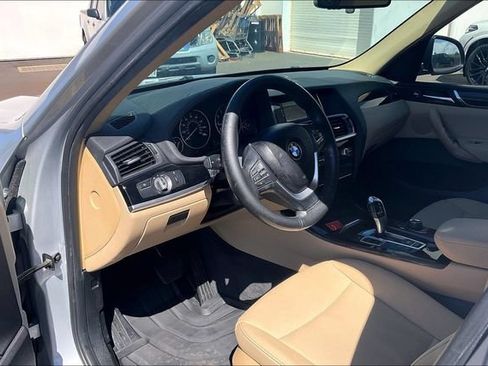 Used 2017 BMW X3 sDrive28i RWD image 13