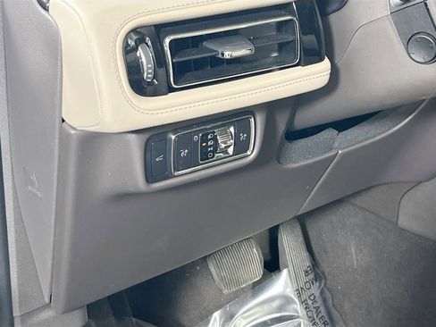 Used 2022 Lincoln Aviator Reserve w/ Elements Package Plus AWD/4WD image 10