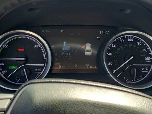 Used 2021 Toyota Camry XLE w/ Navigation Upgrade Package image 34