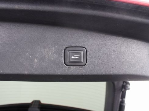 Used 2024 Cadillac Lyriq Sport image 22